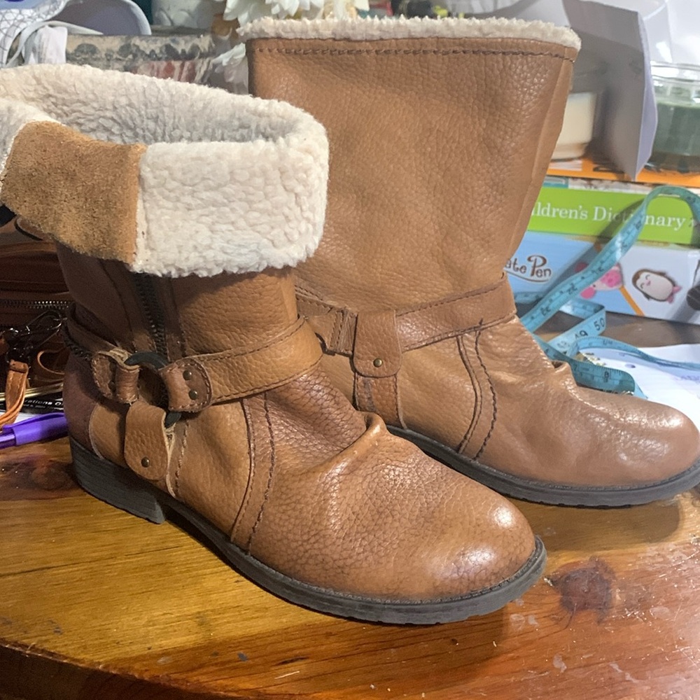 Women’s Brown Faux-Shearling Lined Ankle Boots